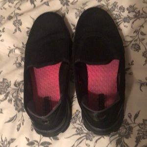 Pre-owned sketchers go walk 3 with gogamat insole